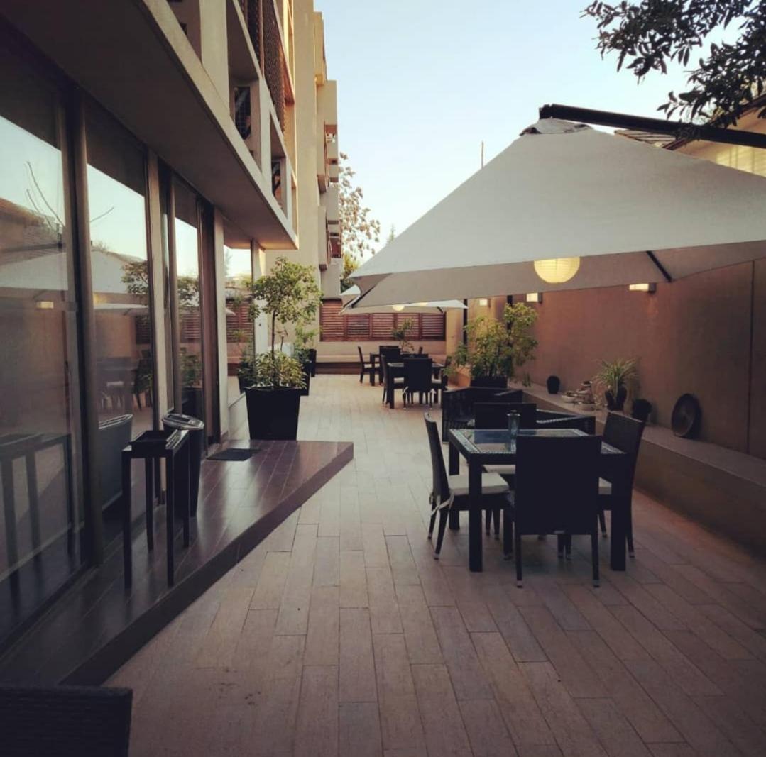 Hotel Los Espanoles Plus Santiago Exterior photo